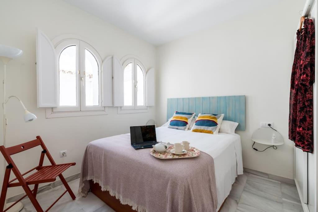 Apartamentos Rg, San Vicente 22 Seville Luaran gambar