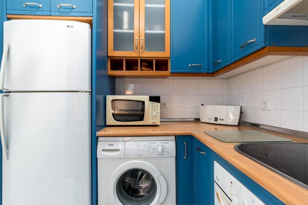 Apartamentos Rg, San Vicente 22 Seville Luaran gambar